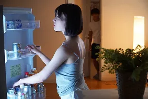 Chị vợ cãi nhau với chồng đến nhà người yêu ở rồi phang luôn anh xã em gái