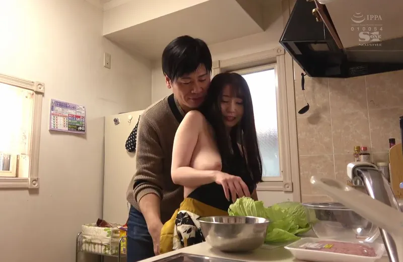 Nghi ngờ bà xã ngoại tình, chồng yêu lén lắp camera và chứng kiến tất cả